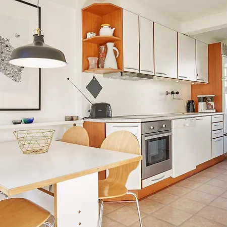 Lxxxiii Holiday home *