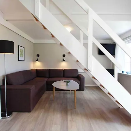 Lxxxiii Holiday home *